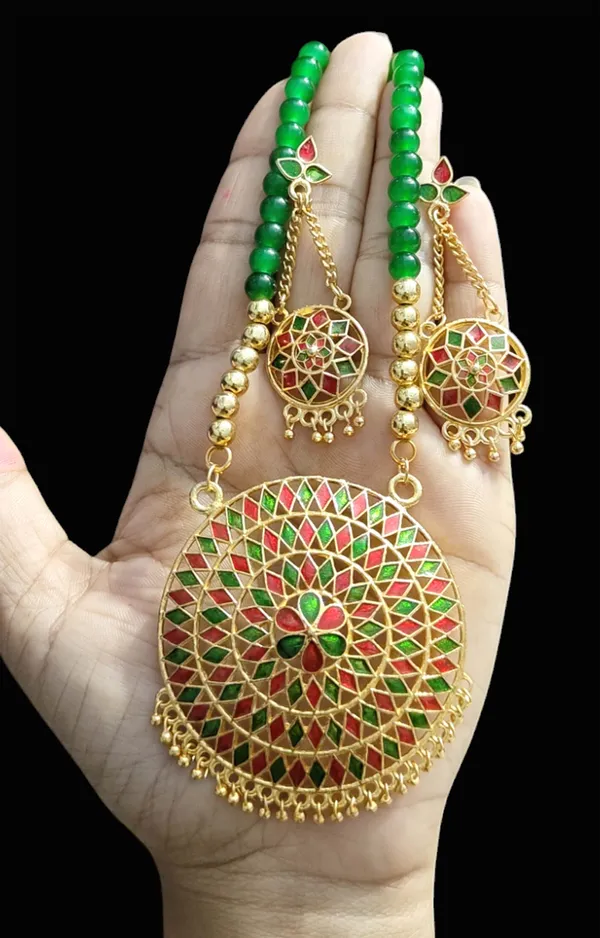 Assamese_Traditional_Red_Green_Japi_Moni_Tassel_Jewellery_Set