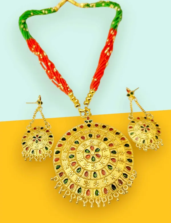 Assamese_Traditional_Red_Green_Meenakari_Copper_Based_Japi_Jewellery_Set