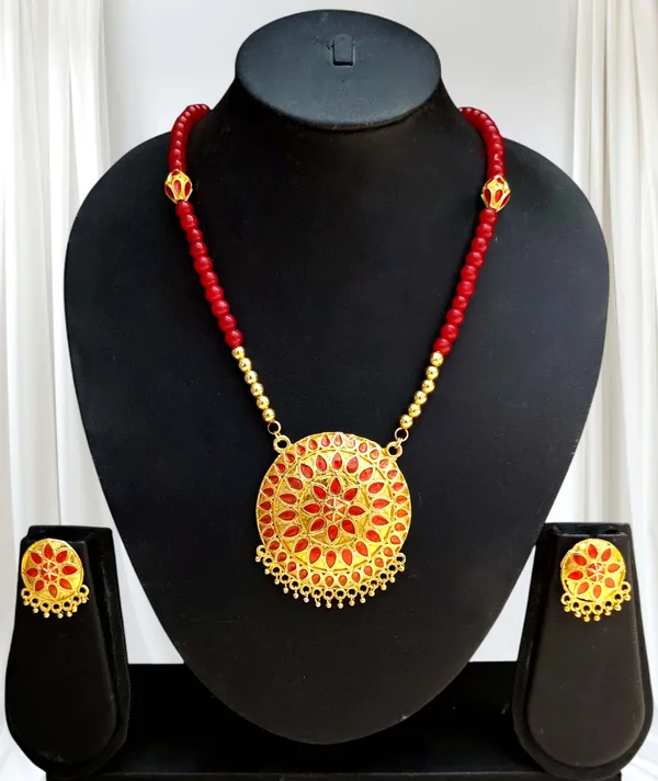 Assamese_Traditional_Red_Japi_Ball_Moni_Tassel_Jewellery_Set