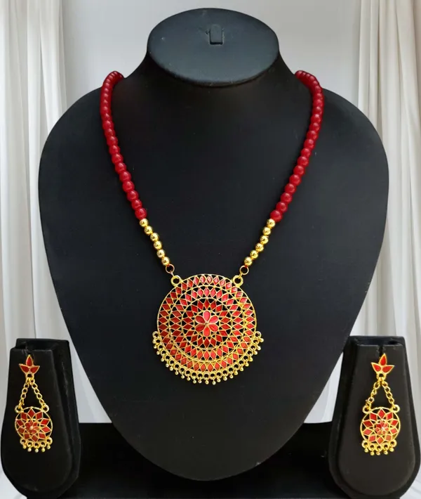 Assamese_Traditional_Red_Japi_Moni_Tassel_Jewellery_Set
