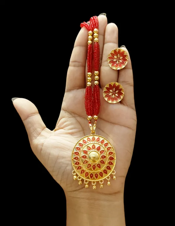 Assamese_Traditional_Red_Japi_With_Tassel