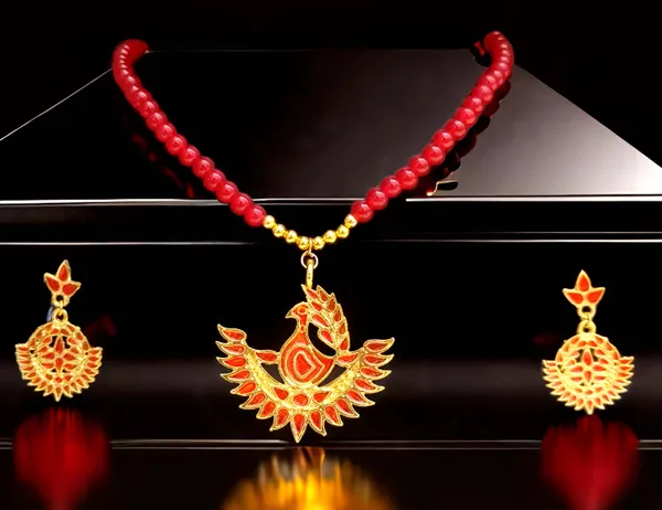 Assamese_Traditional_Red_Meenakari_Mayur_Design_Monitassel_Jewellery_Set