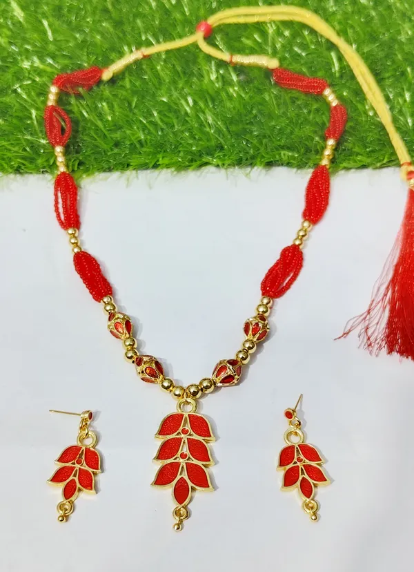 Assamese_Traditional_Red_Patti_4Monimala_Tassel_Jewellery_Set