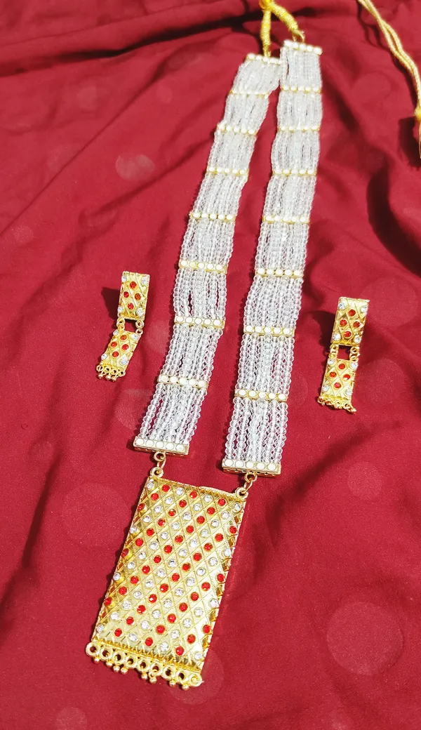 Copper_Based_Assamese_Traditional_Red-White_Stone_Biskut_Jewellery_Set