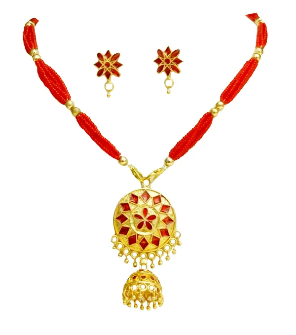 Assamese_Traditional_Red_Small_Japi_With_Tassel_Jewellery_Set
