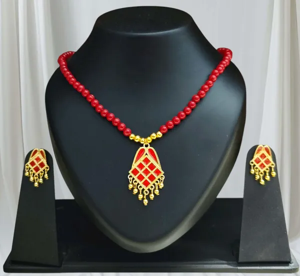 Assamese_Traditional_Red_Square_Mini_Tassel_Jewellery_Set