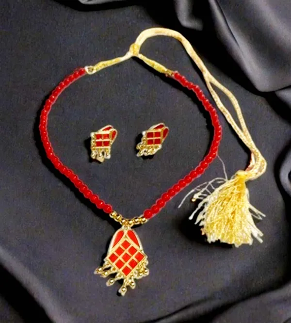 Assamese_Traditional_Red_Square_Mini_Tassel_Jewellery_Set