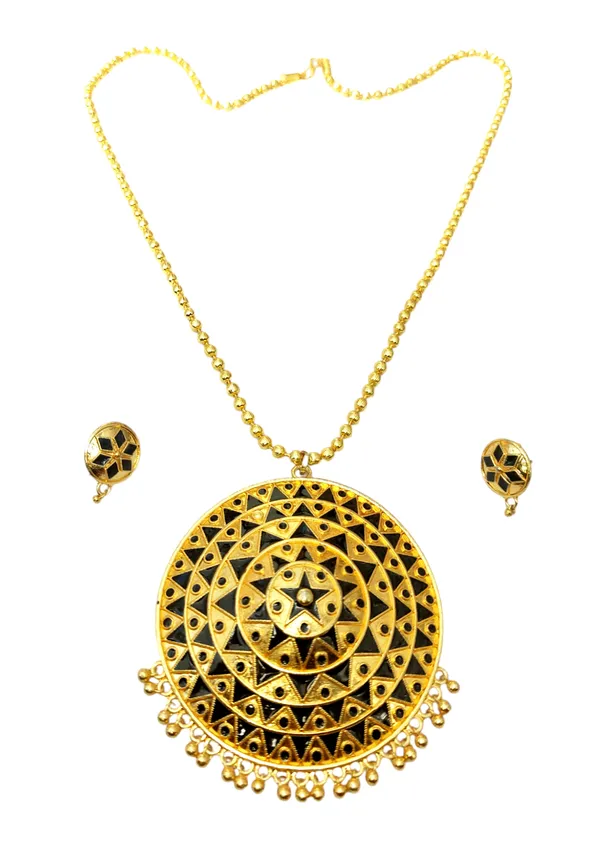 Assamese_Traditional_Black_Big_Japi_Top_Earring_With_Goti_Chain