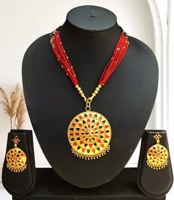 Assamese_Traditional_Copper_Based_Red_Black_Japi_Jewellery_Set