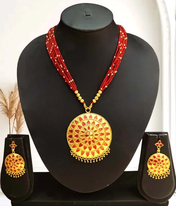 Assamese_Traditional_Copper_Based_Red_Japi_Jewellery_Set