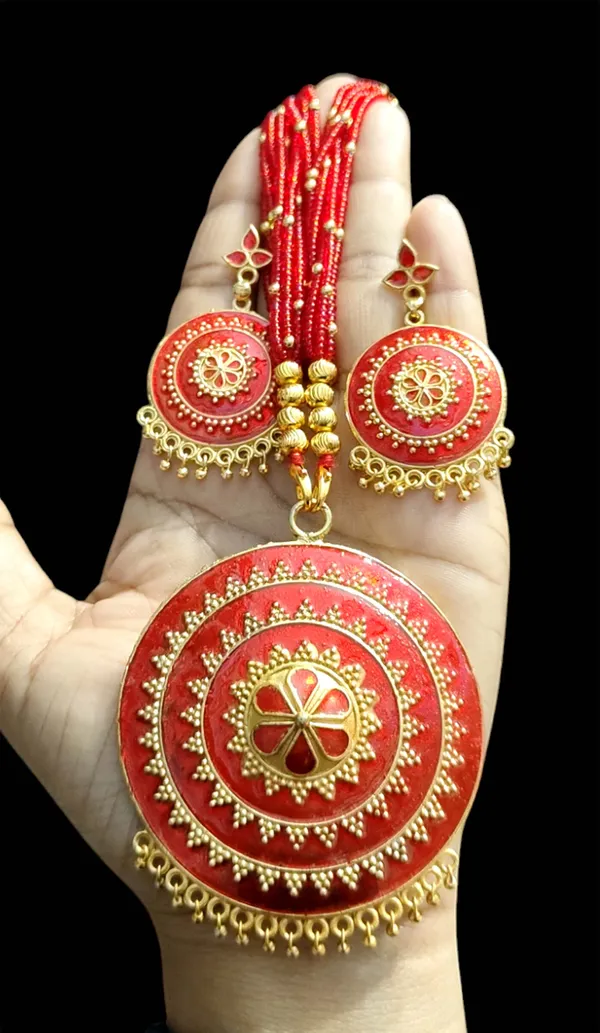 Assamese_Traditional_Copper_Based_Red_Japi_New_Tassel_Jewellery_Set
