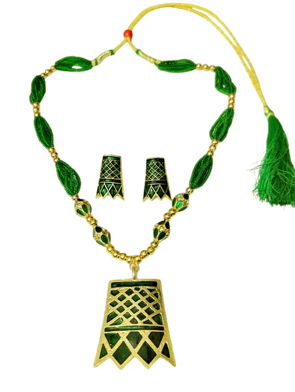 Assamese_Copper_Based_Traditional_Green_Meenakari_Thuriya_4_Ball_Tassel_Jewellery_Set