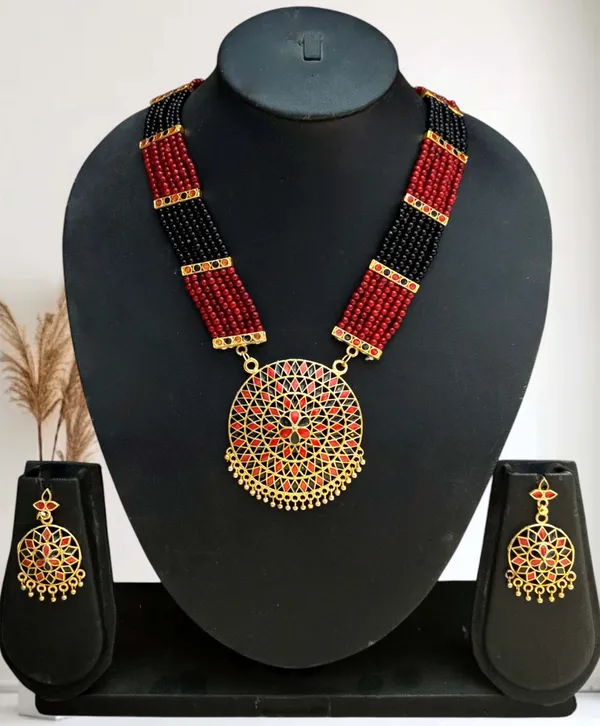 Assamese_Traditional_Red_Black_Japi_Moti_Tassel_Jewellery_Set