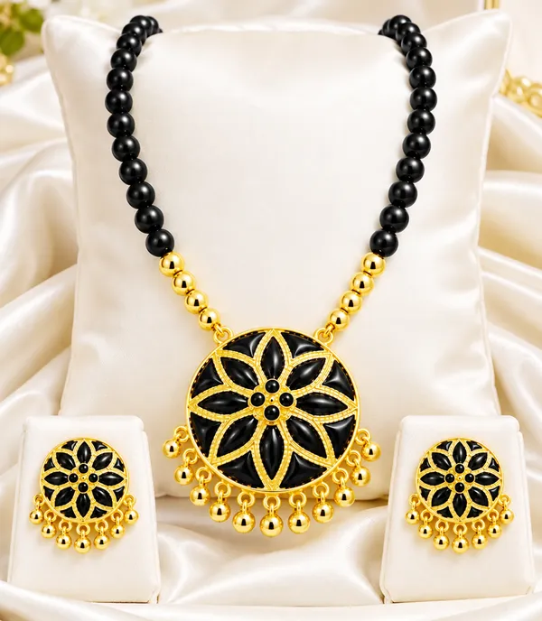 BG_GOLD_Assamese_traditiona_Jewellery_Copper_Based__Black_japi_moni_tassel_jewellery_set