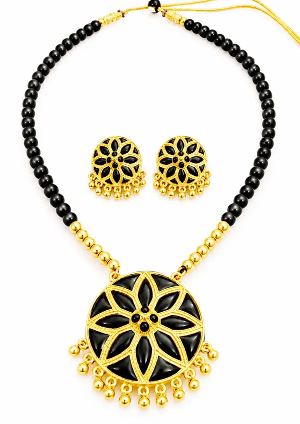 BG_GOLD_Assamese_traditiona_Jewellery_Copper_Based__Black_japi_moni_tassel_jewellery_set