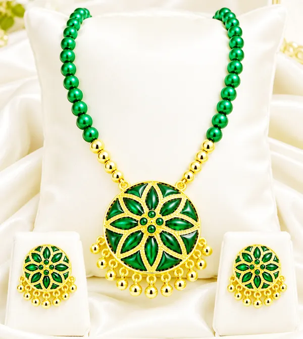 BG_GOLD_Assamese_traditiona_Jewellery_Copper_Based___Green_japi_moni_tassel_jewellery_set