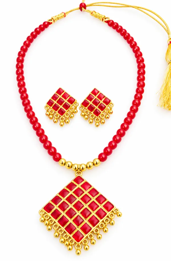 BG_GOLD_Assamese_traditiona__Copper_Based__Red_Square_Moni_Tassel_Jewellery_Set