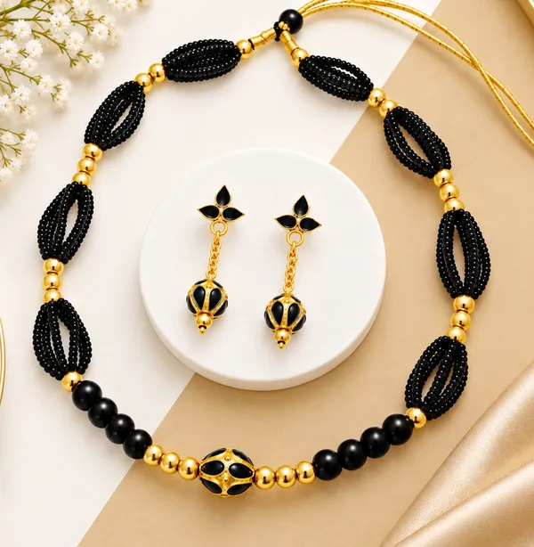 BG_GOLD_Assamese_traditional_copper_based_1_ball_black_monimala_jewellery_set_