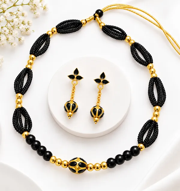BG_GOLD_Assamese_traditional_copper_based_1_ball_black_monimala_jewellery_set_
