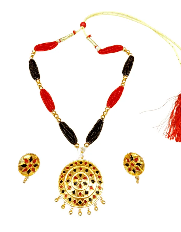 Assamese_Traditional_Red_Black_Japi_With_Tassel