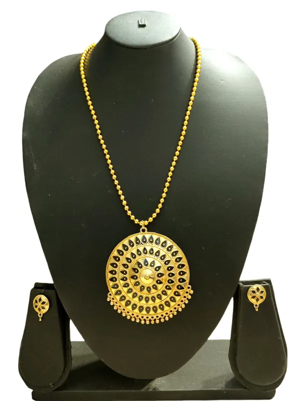 Assamese_Traditional_Black_Big_Japi_Top_Earring_With_Goti_Chain