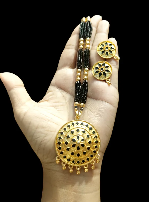 Assamese_Traditional_Black_Japi_With_Tassel