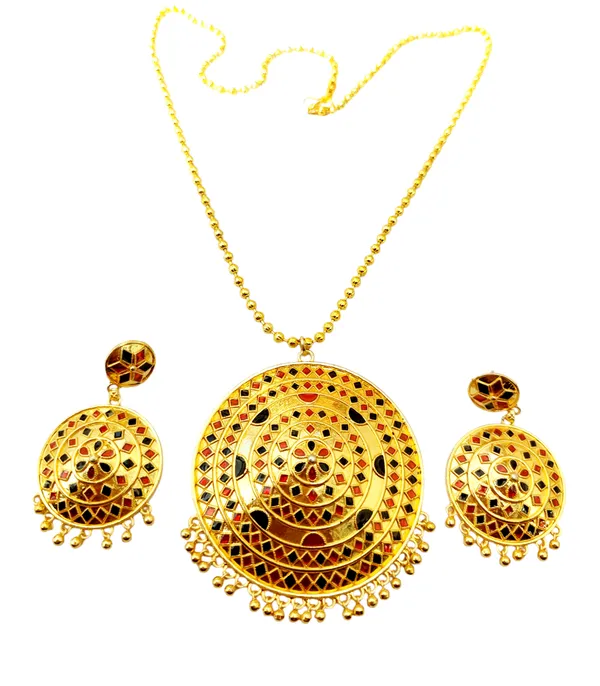 Assamese_Traditional_Red_Black_Big_Japi_With_Goti_Chain