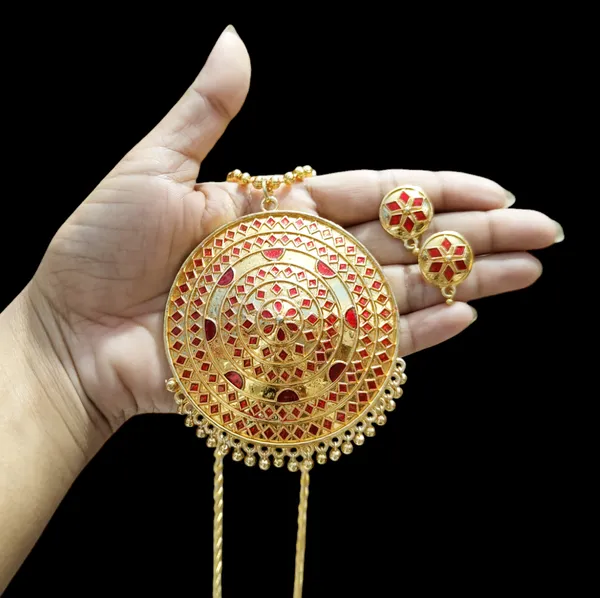 Assamese_Traditional_Red_Big_Japi_Top_Earring_With_Goti_Chain