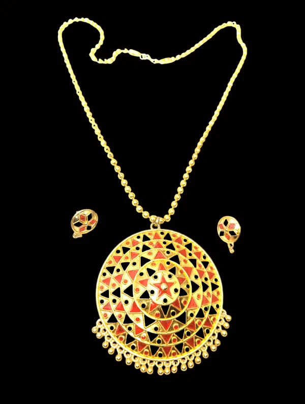 Assamese_Traditional_Red_Black_Big_Japi_Top_Earring_With_Goti_Chain