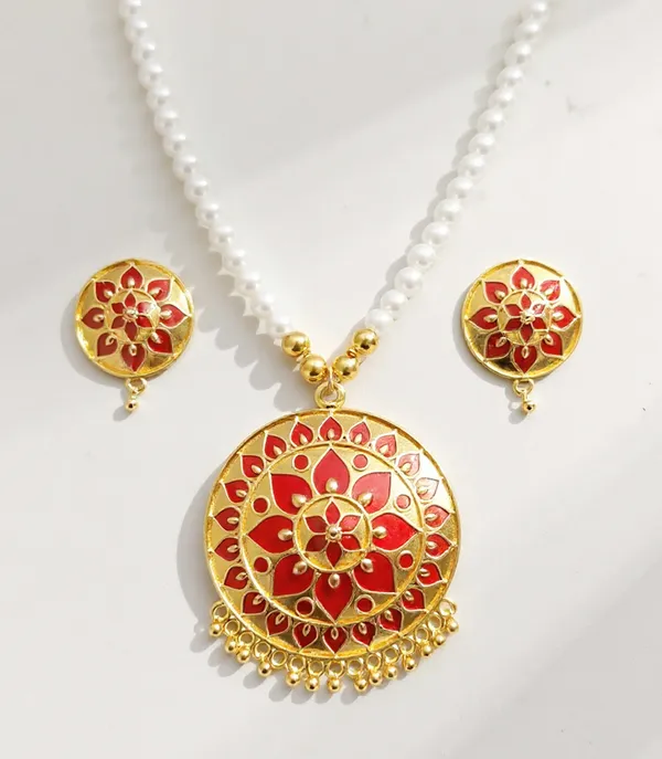 Assamese_Traditional_Copper_Based_Japi_White_Moti_Tassel_Jewellery_Set