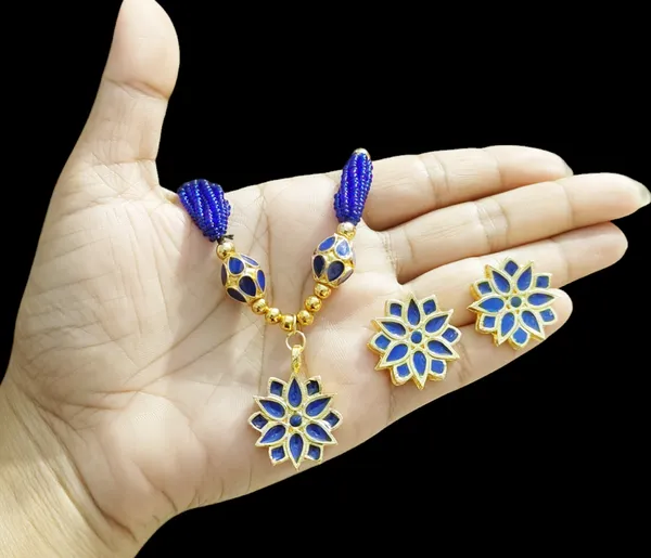 Copper_Based_Assamese_Traditional_Blue_Star_With_Monimala_Tassel_Jewellery_Set