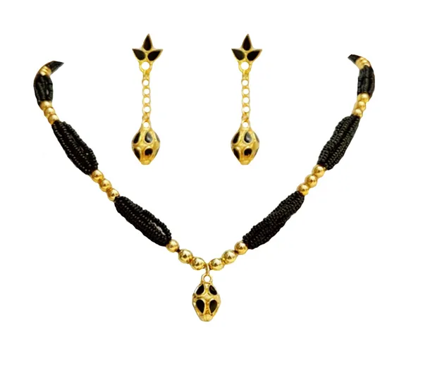 Assamese_Traditional_Black_Ball_Tassel_Jewellery_Set