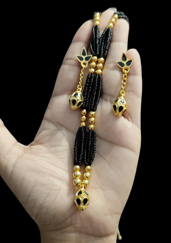 Assamese_Traditional_Black_Ball_Tassel_Jewellery_Set