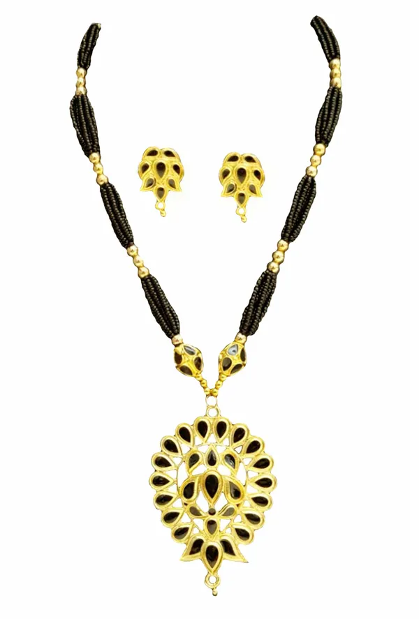Assamese_Traditional_Black_Meenakari_Dugdugi_Monimala_Tassel_Jewellery_Set