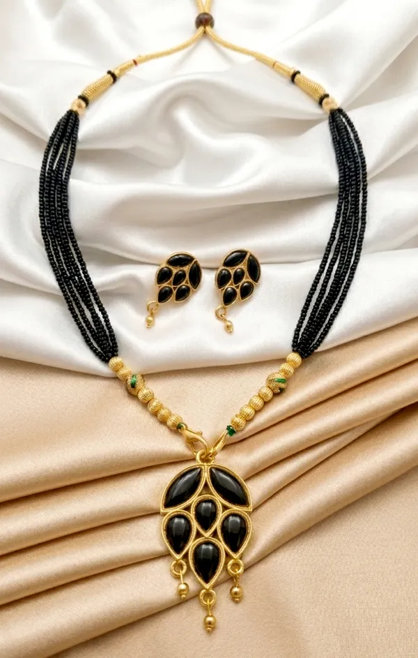 BG__GOLD_Assamese_Traditional_Copper_Based__Black_Meenakari_Patti_Jewellery_Set