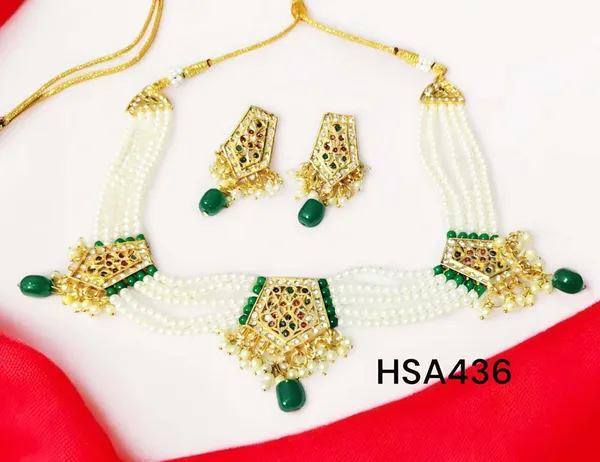 Balaji_Gold_Multicolour_Elegant_Kundan_&_Pearl_Choker_Necklace_Set_With_Earrings_For_Women