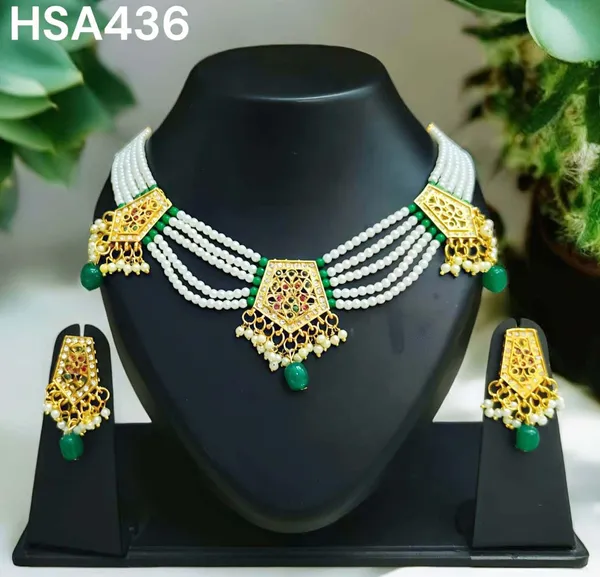 Balaji_Gold_Multicolour_Elegant_Kundan_&_Pearl_Choker_Necklace_Set_With_Earrings_For_Women