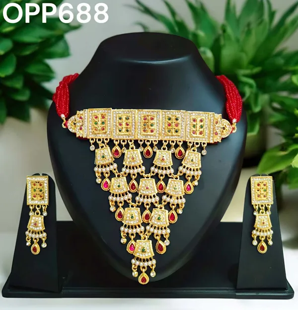 Balaji_Gold_Golden_&_Red_Royal_Beaded_Kundan_Aad_Choker_Necklace_For_Women