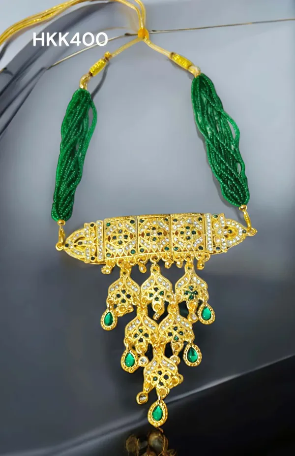 Royal_Green_Beaded_Gold-Plated_Kundan_Aad_Choker_Necklace_For_Women
