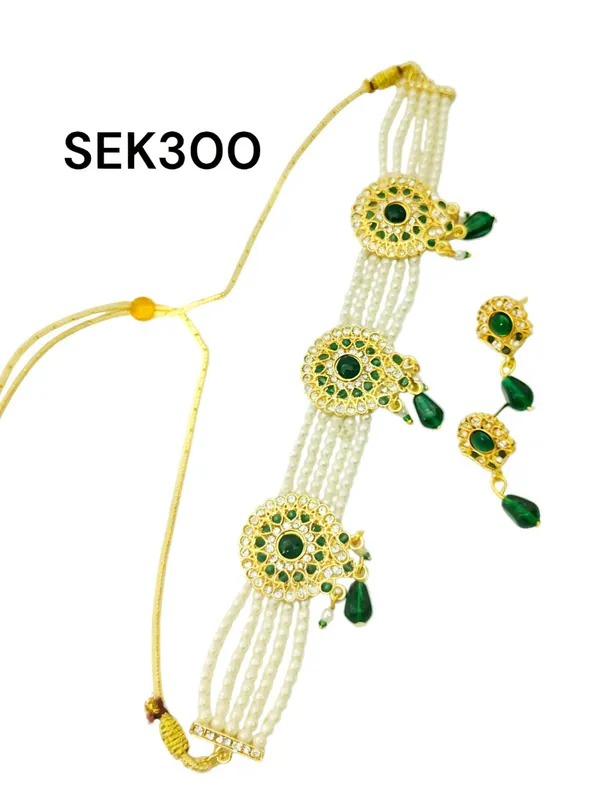 Balaji_Gold_Multicolour_Royal_Pearl_&_Stone_Choker_Necklace_Set_For_Women