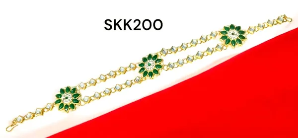 Green_&_White_Traditional_Floral_Sheeshphool_Rakhdi_Headpiece_For_Women
