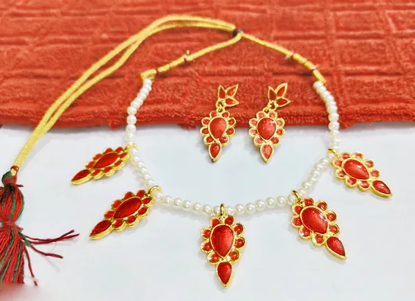 Assamese_Traditional_Gold_Plated_Red_Dugdugi_With_White_Pearl_Golpatta_Choker_Necklace_For_Women_And_Girl
