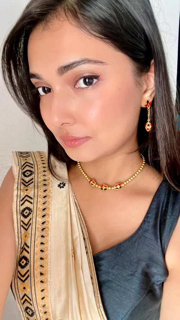 Assamese_Traditional_Gold_Plated_Red_Black_Colour_Monimala_Choker_Necklace_Set_For_Women_And_Girl