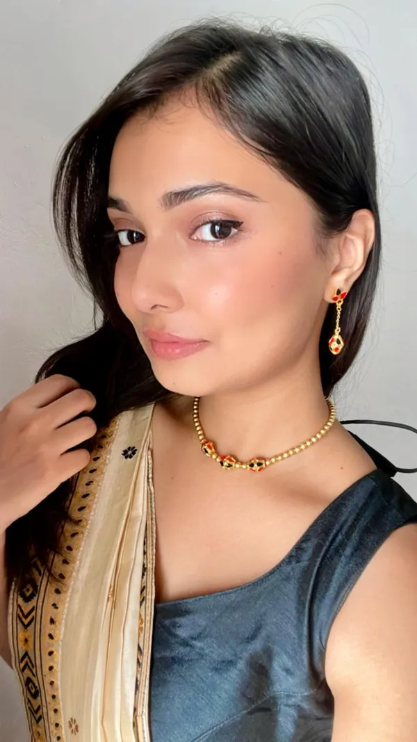 Assamese_Traditional_Gold_Plated_Red_Black_Colour_Monimala_Choker_Necklace_Set_For_Women_And_Girl