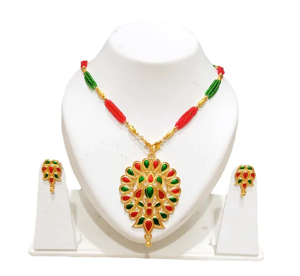 Assamese_Traditional_Gold_Plated_Red_Green_Colour_Dugdugi_Tassel_Jewellery_Set_For_Women
