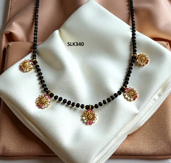 Multicolour_Elegant_Floral_Bead_Mangal_sutra_For_Women