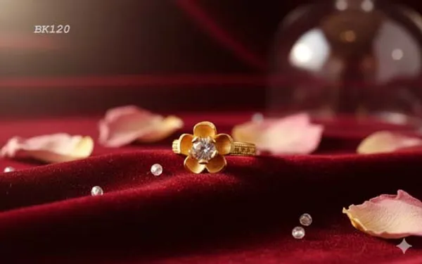 Elegant_Matte_Gold_Bloom_Ring_with_American_Diamond_Accent