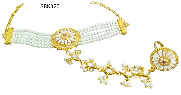 Golden_&_White_Elegant_Kundan_Pearl_Hand_Panja_Bracelet_For_Women
