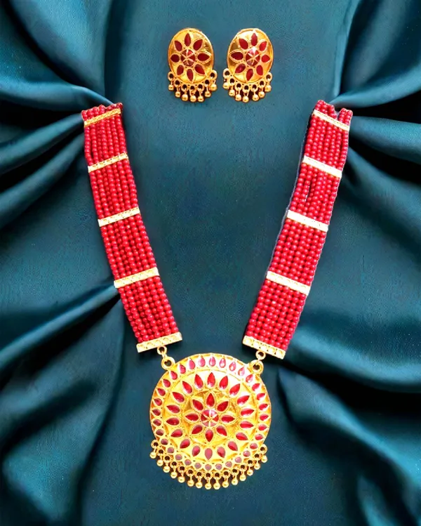 Assamese_Traditional_Gold_Plated_Red_Colour_Japi_Tassel_Jewellery_Set_For_Women