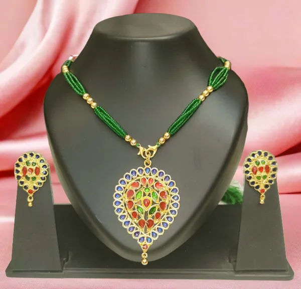 Assamese_Traditional_Gold_Plated_Multicolor_Dugdugi_Tassel_Jewellery_Set_For_Women